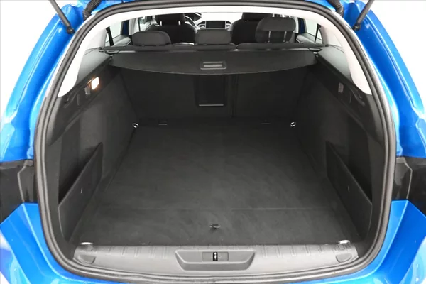 Peugeot 308 1,5 BlueHDI 96 kW Allure Záruk - foto 10