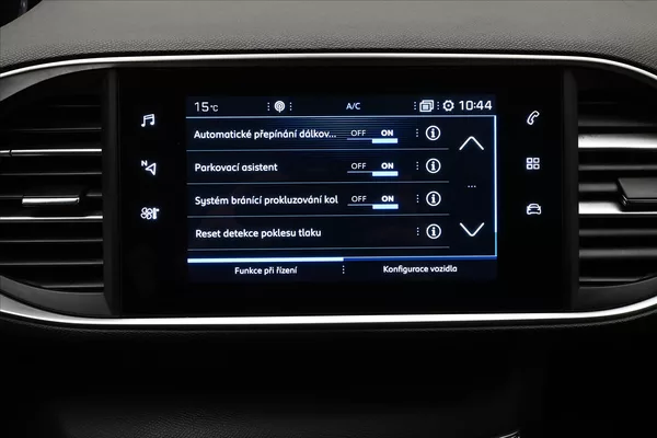 Peugeot 308 1,5 BlueHDI 96 kW Allure Záruk - foto 19