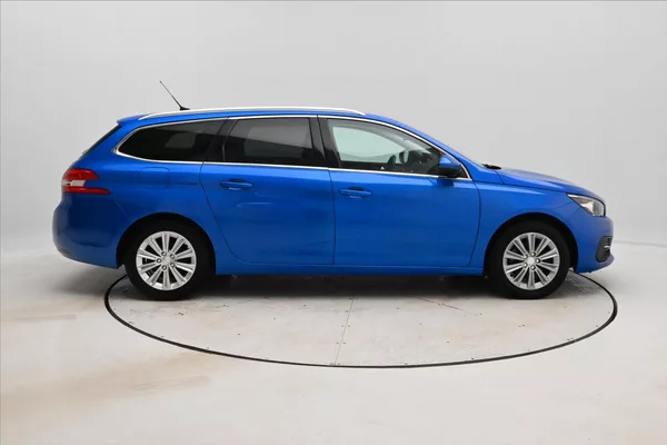 Peugeot 308 1,5 BlueHDI 96 kW Allure Záruk - foto 4