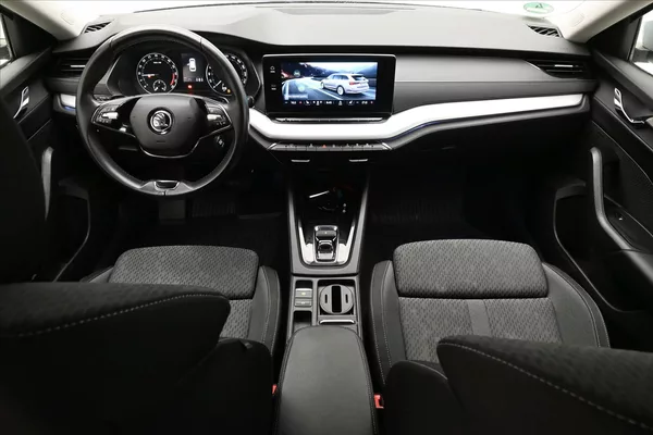 Škoda Octavia 2,0 TDI 110 kW DSG Clever Záru - foto 15