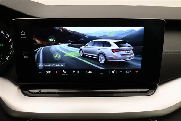 Škoda Octavia 2,0 TDI 110 kW DSG Clever Záru - foto 19