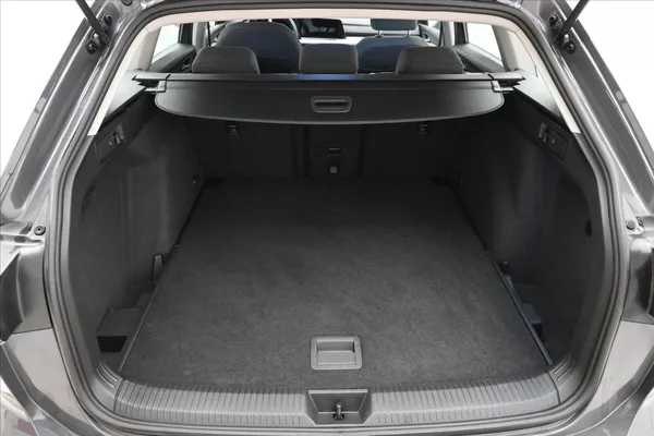 Volkswagen Golf 2,0 TDI 85 kW DSG Life Záruka - foto 10