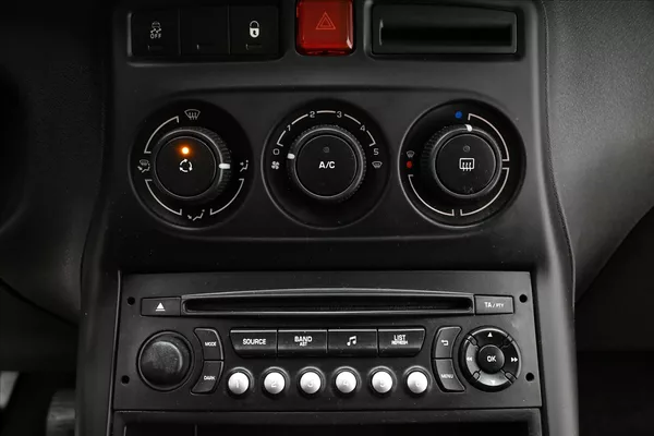 Citroën C3 Picasso 1,6 HDI 73 kW TAŽNÉ Záruka až - foto 19