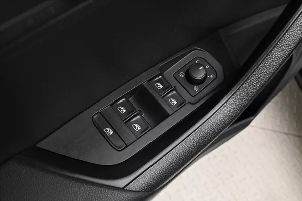 Škoda Karoq 1,5 TSI 110 kW DSG STYLE Záruk - foto 25