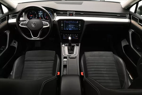 Volkswagen Passat 2,0 TDI 110 kW DSG ELEGANCE Zá - foto 15