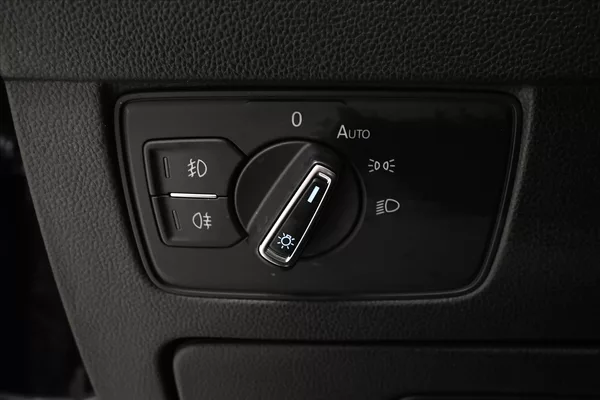 Volkswagen Passat 2,0 TDI 110 kW DSG ELEGANCE Zá - foto 27