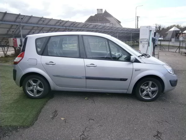 Renault Scénic 1.6i serviska - foto 7