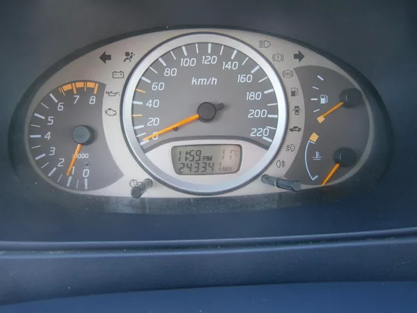 Nissan Almera Tino 1.8i CZ,LPG do 2031 - foto 2