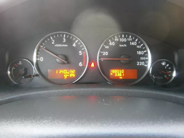 Nissan Pathfinder 2.5DCi 140kw,4x4,serviska - foto 14