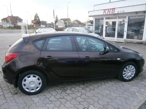 Opel Astra 1.4i 16v 88kw,CZ,serviska - foto 7