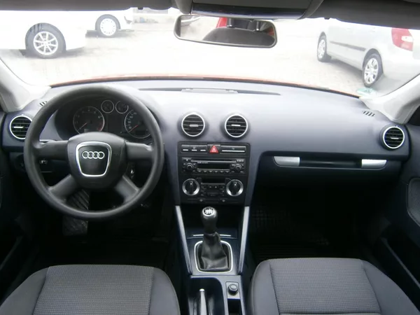 Audi A3 1.6i Digi klima,serviska - foto 11