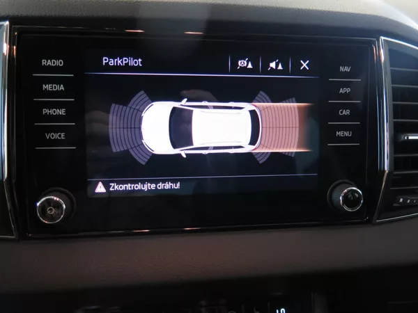 Škoda Karoq 1.5TSI,klima,navi,výhřev,Style - foto 11