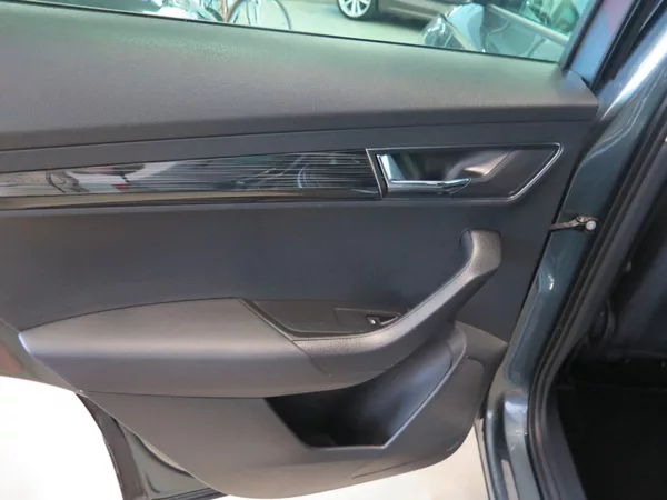 Škoda Karoq 1.5TSI,klima,navi,výhřev,Style - foto 18