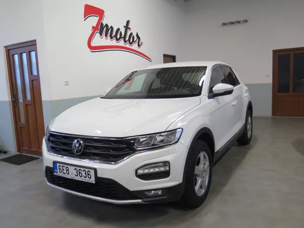 Volkswagen T-Roc 1.5TSI,klima,výhřev,2xkola