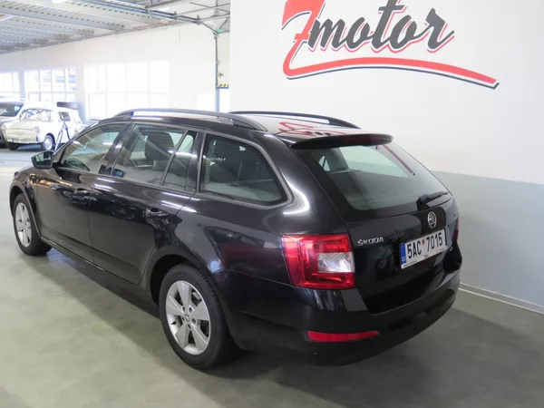Škoda Octavia 2.0 TDI,4x4,klima,výhřev,servi - foto 2