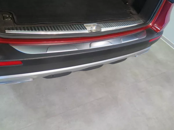 Mercedes-Benz Třídy E 220d,4M,All-Terrain,tažné, DPH - foto 26