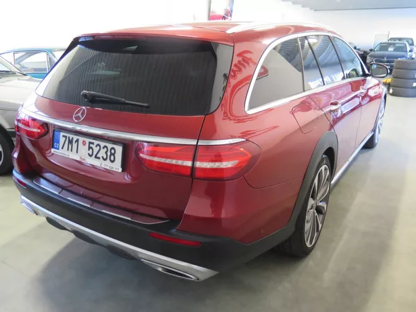 Mercedes-Benz Třídy E 220d,4M,All-Terrain,tažné, DPH - foto 4