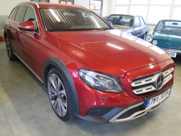 Mercedes-Benz Třídy E 220d,4M,All-Terrain,tažné, DPH - foto 5