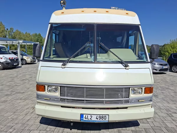 Chevrolet Winnebago 6,2L V8 - foto 2