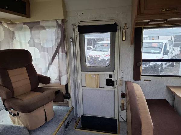 Chevrolet Winnebago 6,2L V8 - foto 30