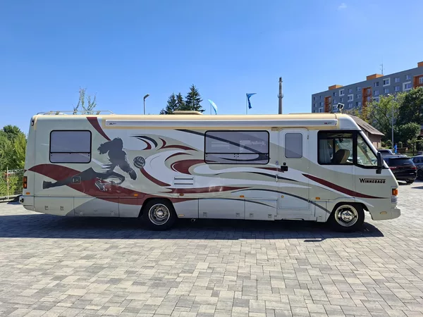 Chevrolet Winnebago 6,2L V8 - foto 4