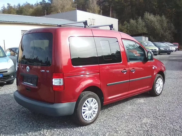 Volkswagen Caddy 1.6i / 75 KW , 7 míst - foto 4