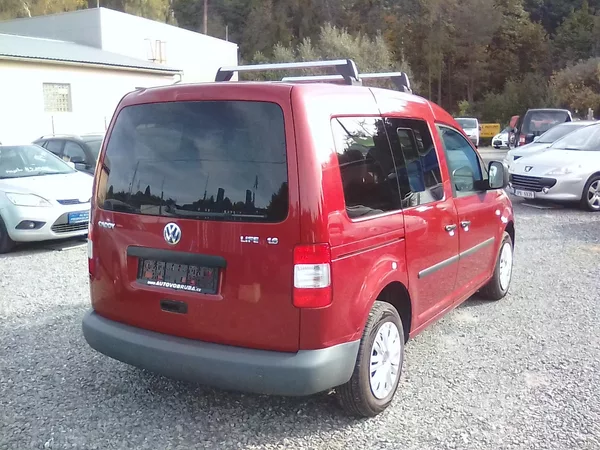 Volkswagen Caddy 1.6i / 75 KW , 7 míst - foto 5