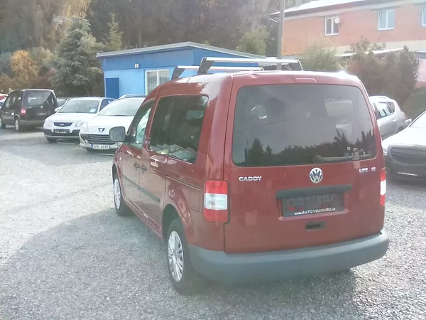 Volkswagen Caddy 1.6i / 75 KW , 7 míst - foto 6
