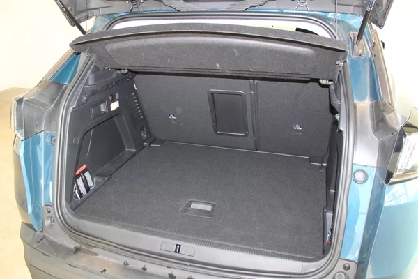 Peugeot 3008 1.5BlueHDi,130HP,ČR,1.maj. - foto 19