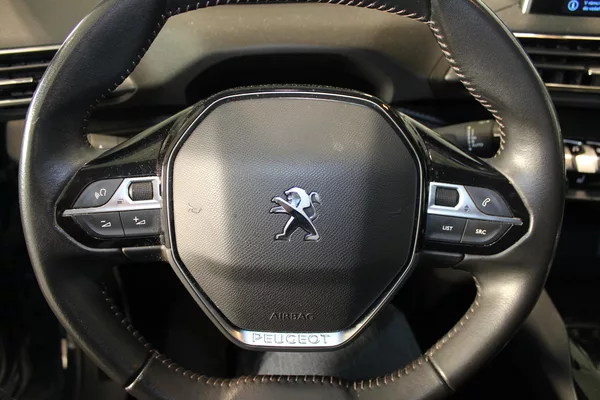 Peugeot 3008 1.5BlueHDi,130HP,ČR,1.maj. - foto 8