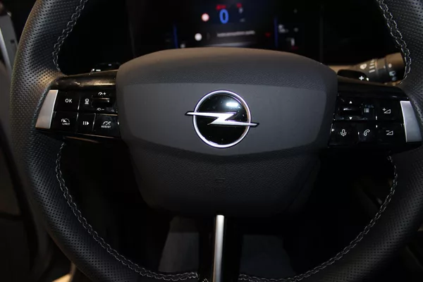 Opel Astra ST EDITION 1,2 HYBRID - foto 8