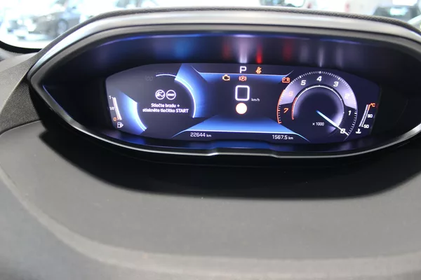 Peugeot 3008 1.2i,ACTIV PACK,130HP,aut,DPH, - foto 9