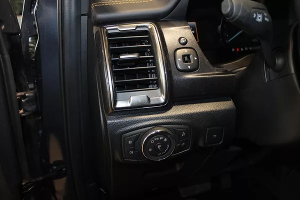 Ford Ranger 2.0Bi-Turbo,213HP,Wildtrak,ČR, - foto 16