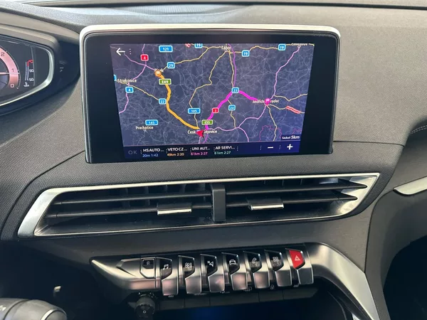 Peugeot 3008 2.0BlueHDi,181HP,GT,ČR,DPH - foto 11
