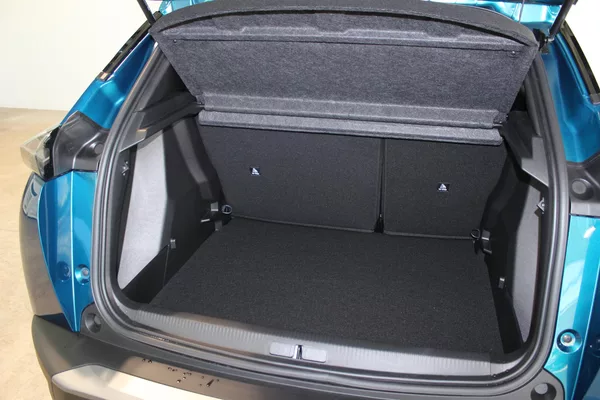 Peugeot 2008 ALLURE PureTech 100 S&S MAN6 - foto 16