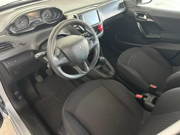 Peugeot 208 1,2 Puretech, tempomat - foto 7