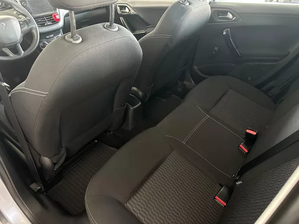 Peugeot 208 1,2 Puretech, tempomat - foto 9