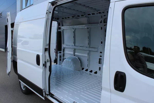 Opel Movano Van 3500 L3H2 2.2 CDTi 140k - foto 6