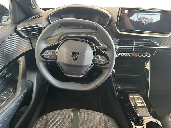 Peugeot 2008 ALLURE Hybrid 145 e-DCS6 - foto 19