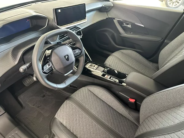 Peugeot 2008 ALLURE Hybrid 145 e-DCS6 - foto 7