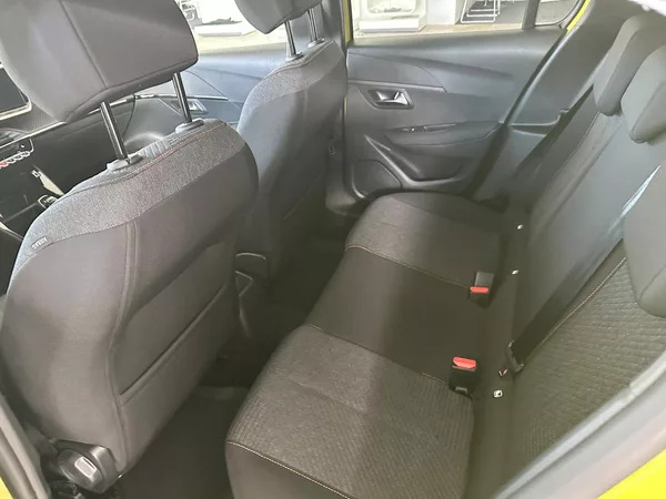Peugeot 208 EDITION Turbo 100 MAN6 - foto 8