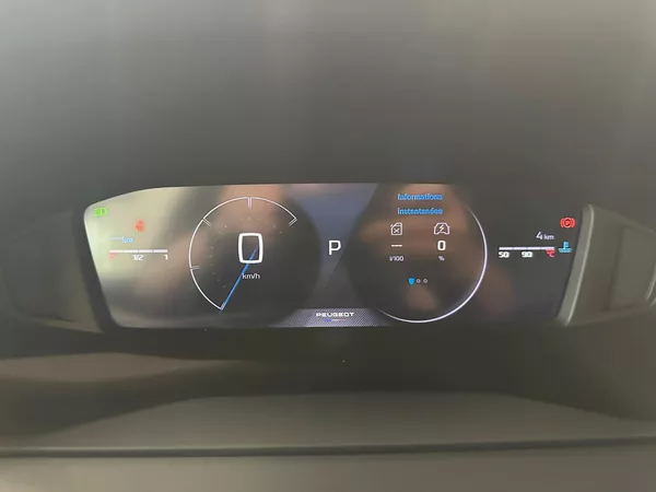 Peugeot 2008 ALLURE Hybrid 145 e-DCS6 - foto 13