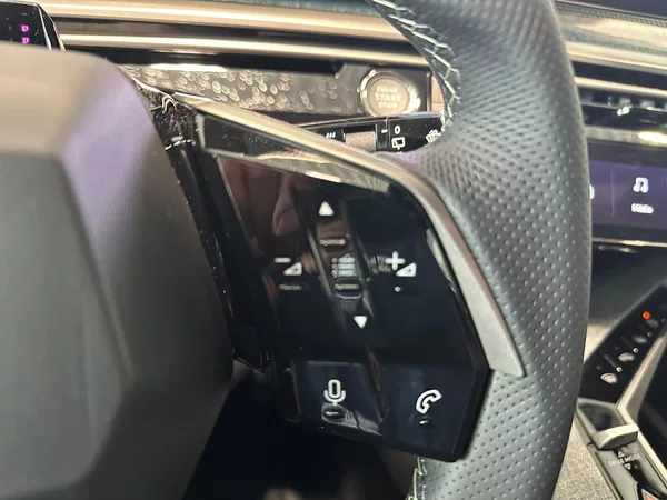 Peugeot 5008 GT Hybrid 145 e-DCS6 - foto 19