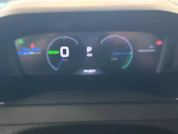 Peugeot 2008 ALLURE Elektromotor 115 kW - foto 13