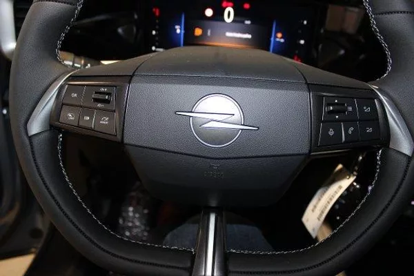 Opel Mokka GS Hybrid 1.2 TURBO 107kW - foto 5