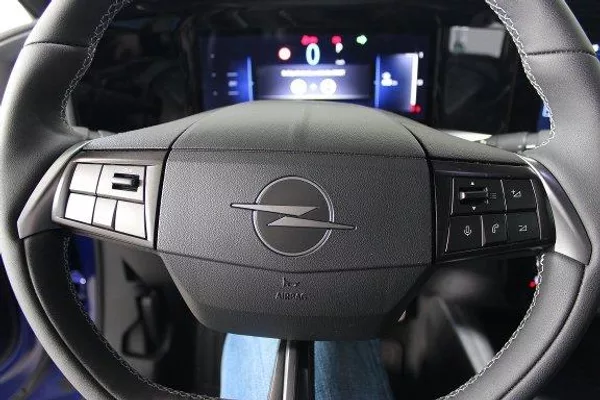 Opel Mokka GS Hybrid 1.2 TURBO 107 kW - foto 6