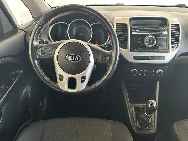 Kia Venga 1,4i 66kW, 1.majitel - foto 10