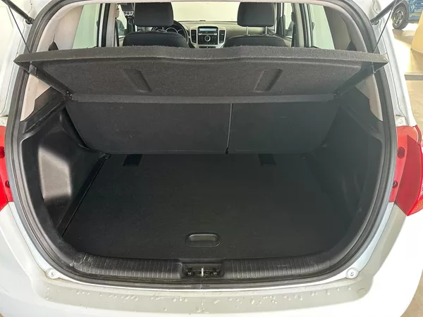Kia Venga 1,4i 66kW, 1.majitel - foto 17