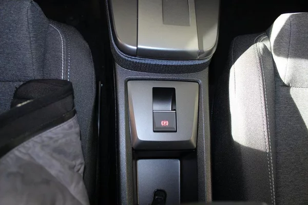 Opel Frontera Edition Hybrid 1.2 TURBO 81kW - foto 12