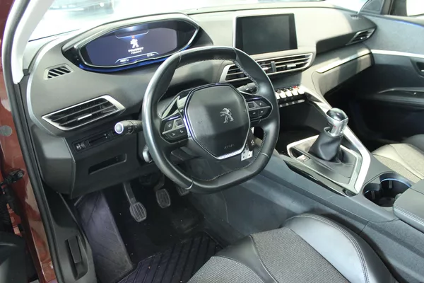 Peugeot 3008 1.2i,Allure,130HP,ČR,1.maj,nav - foto 7